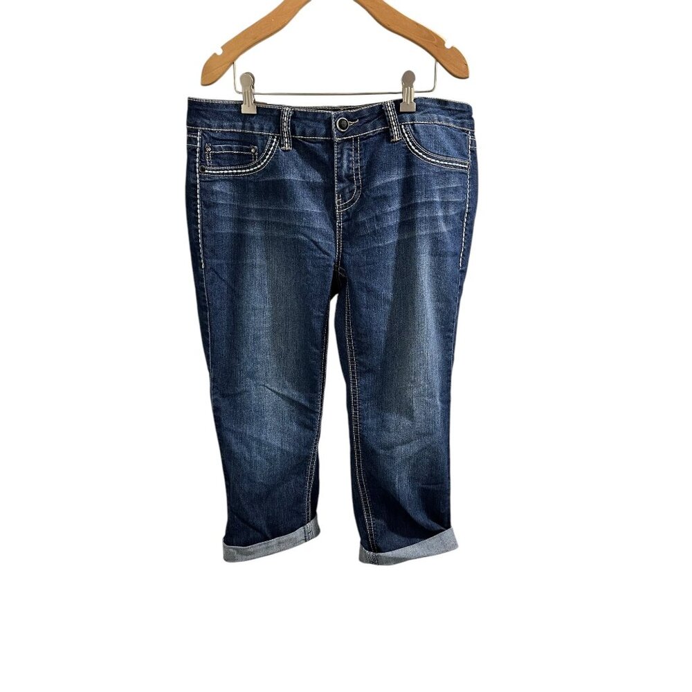 ✌️ 2/$40 ✌️ New YMI Dark Wash Capri Jeans Sz 15 With Contrast Stitching & Button